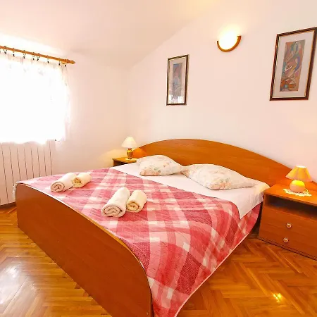 Apartment Silvana 1183 *